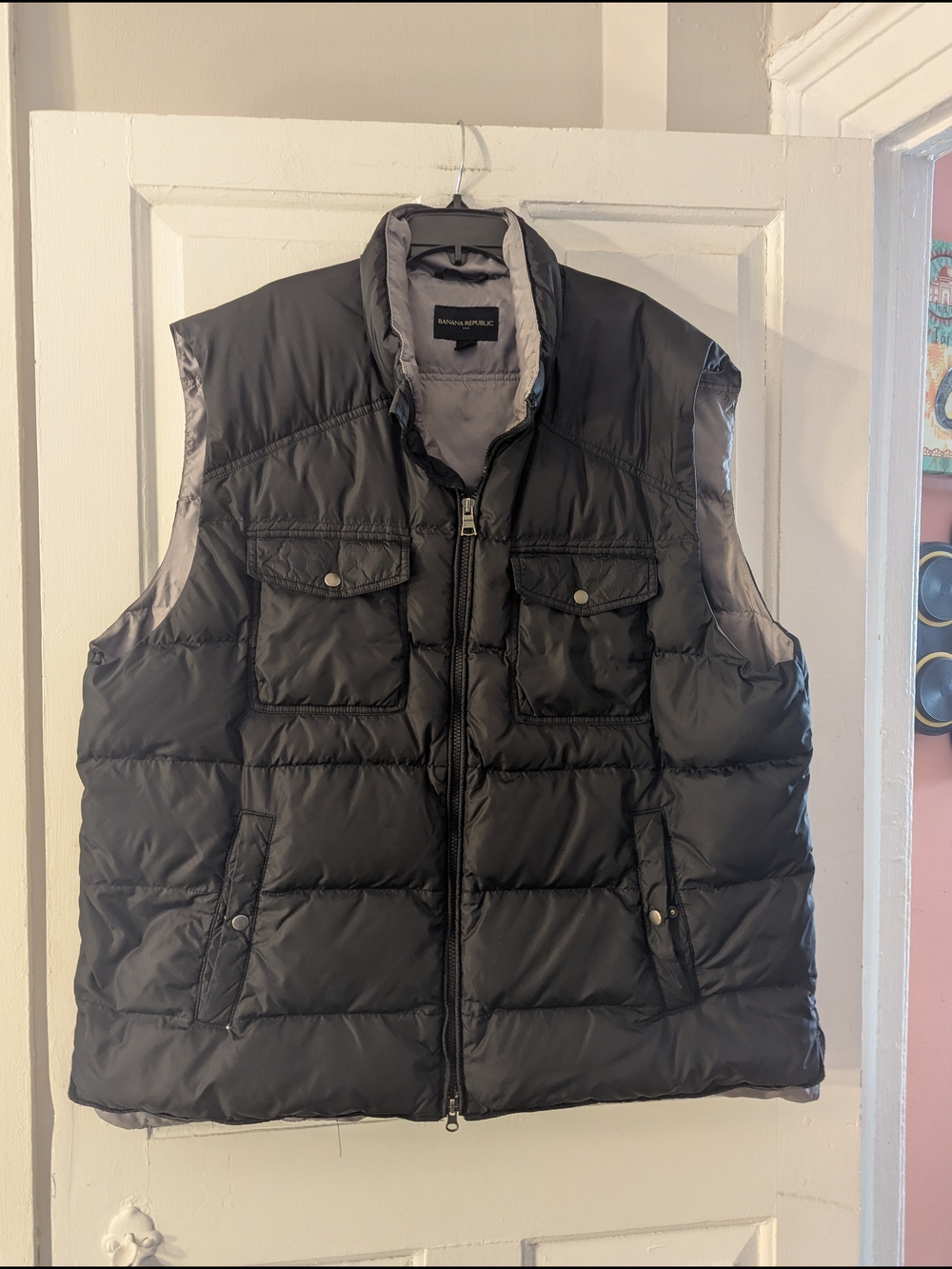 Banana Republic Men's Dark Gray Quilted Puffer Vest